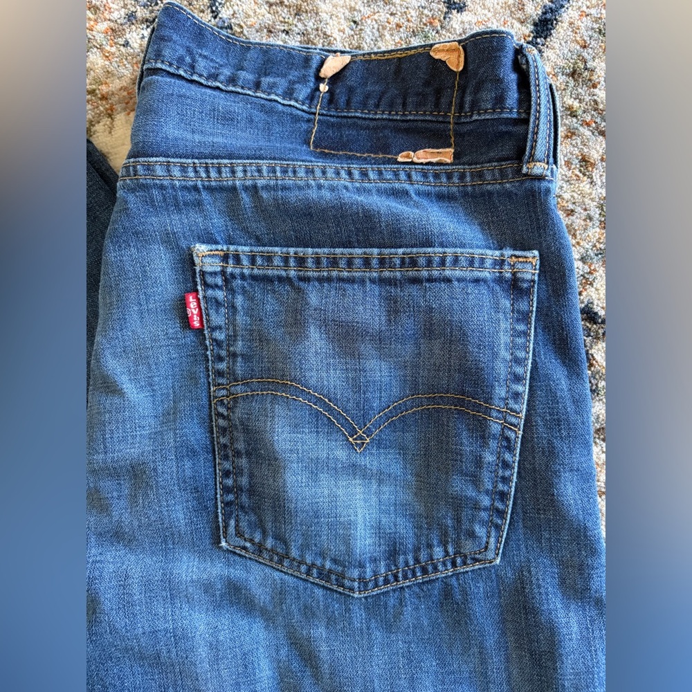 Levi’s 513 Slim Straight Jeans Men’s 36x32 Medium Wash Denim - Picture 2 of 8